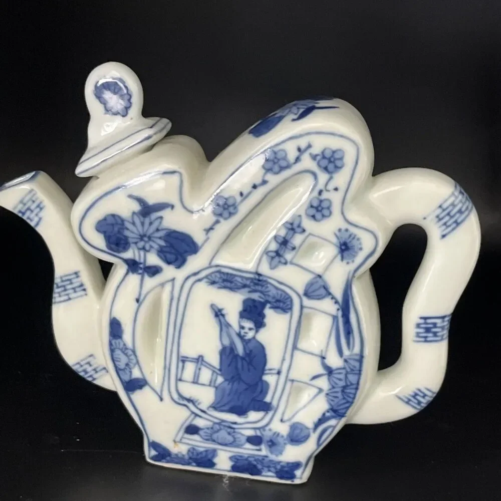Chinese Vintage Porcelain Classic Cobalt Blue & White Teapot Musician